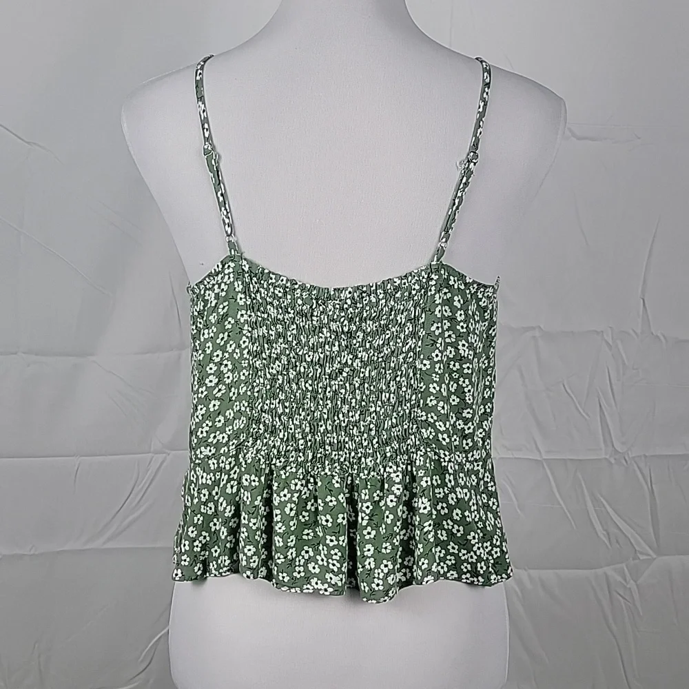 Wild Fable Size L Green Floral Cinch Front Crop Halter Top, Exc. Used Condition